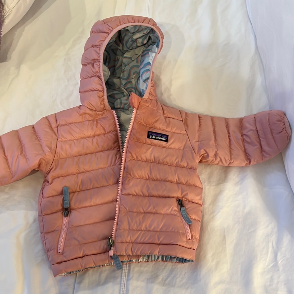 baby patagonia down jacket with hood. reversible 18-24 months